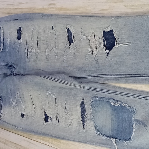 American Eagle Outfitters Tom Girl Distressed Patched Lite Blue Jeans Size 4 - Picture 3 of 16